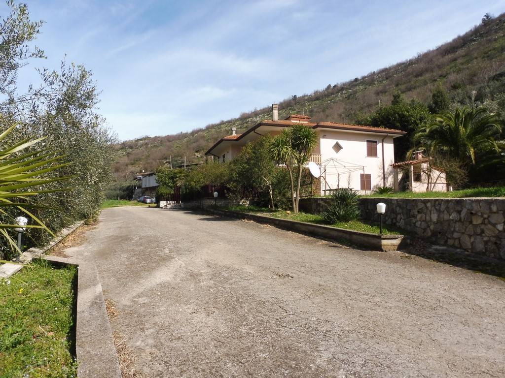 Villa a Amaseno in via Vettia - Foto 2