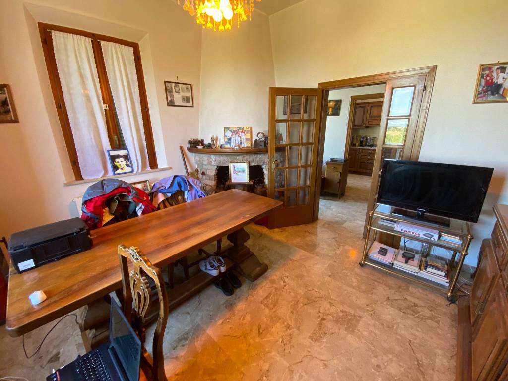 Appartamento a Castiglione del lago in Via Fioretti - Foto 4