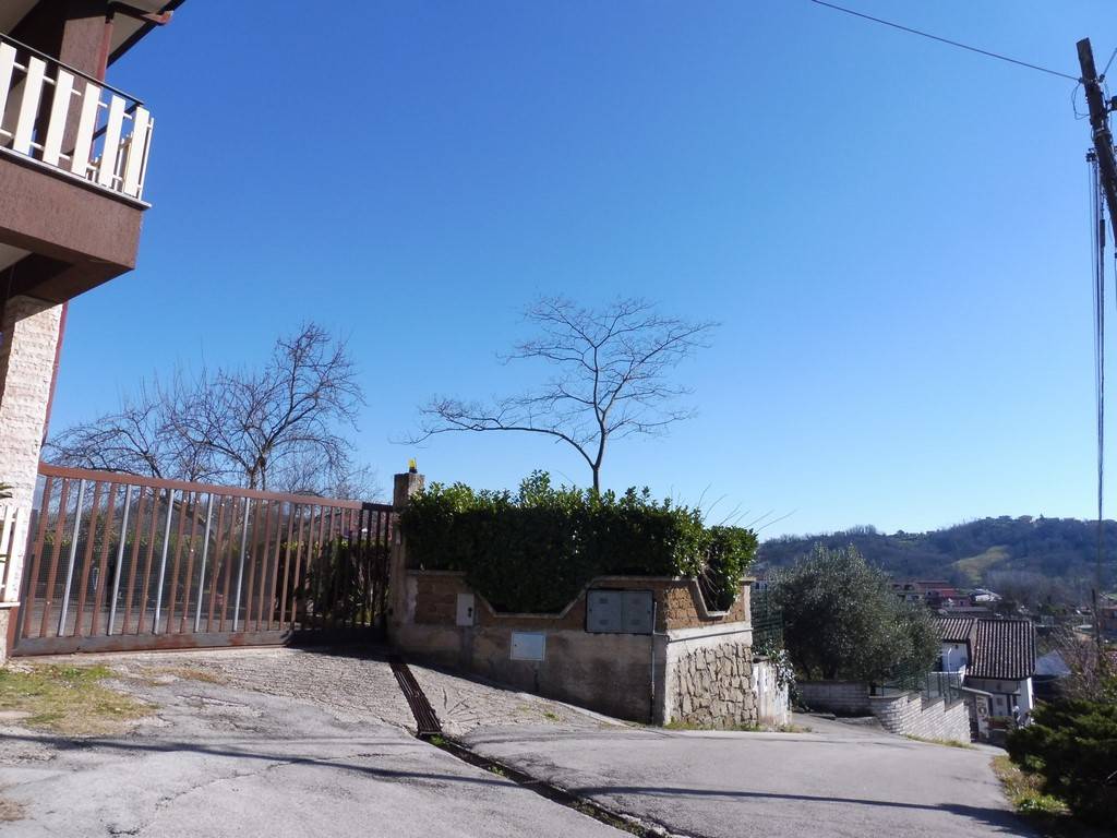 Villa a Ceccano in Via Marano - Foto 3