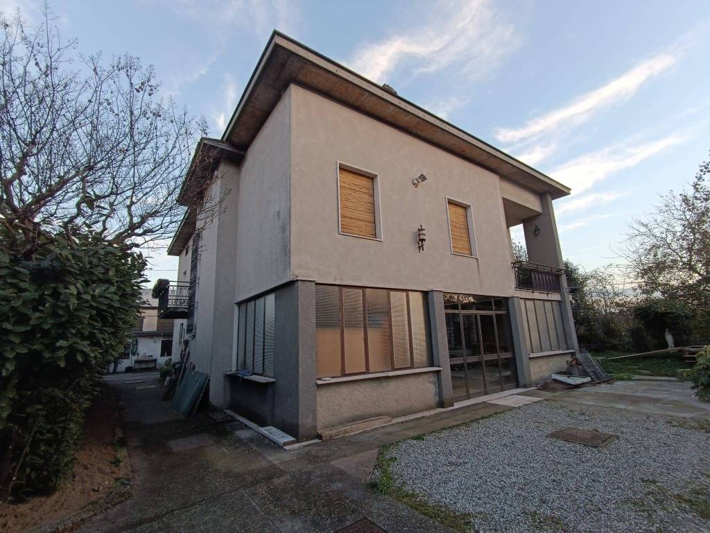 Villa a Rezzato in Via Francesco Cilea - Foto 2