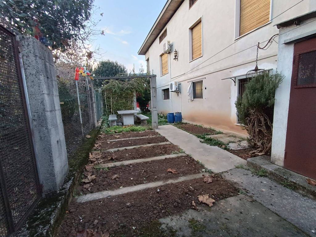 Villa a Rezzato in Via Francesco Cilea - Foto 5