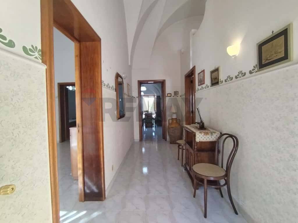 Casa indipendente a Salice salentino in Via Armando Diaz, 20 - Foto 2