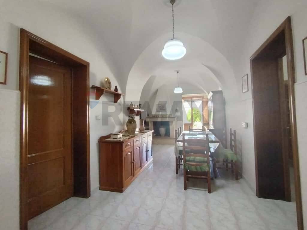 Casa indipendente a Salice salentino in Via Armando Diaz, 20 - Foto 3