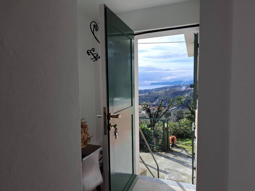 Appartamento a Varazze in Via Ginepro - Foto 3