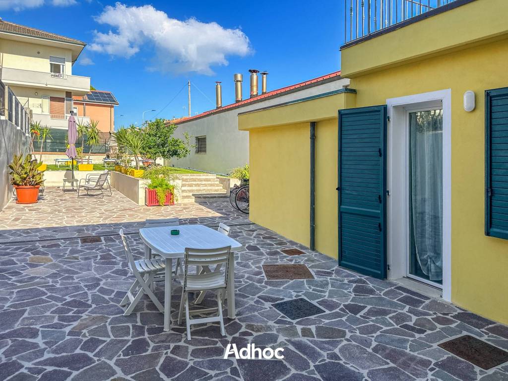 Casa indipendente a Fano in Viale Romagna, 123 - Foto 3