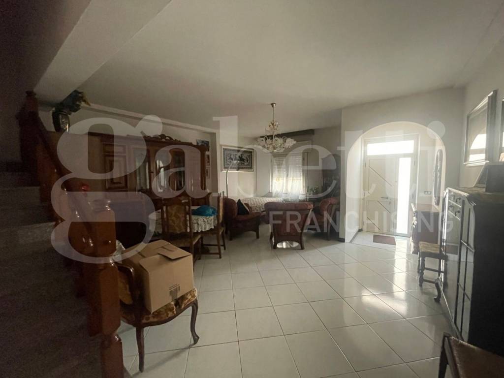 Casa indipendente a Oristano in VIA OTHOCA, 18 - Foto 2