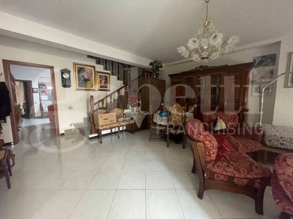Casa indipendente a Oristano in VIA OTHOCA, 18 - Foto 3