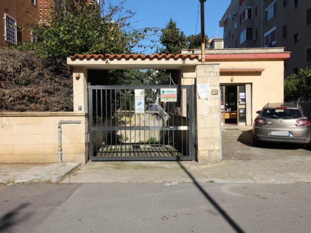 Box / garage a Brindisi in Via Solferino, 6 - Foto 1