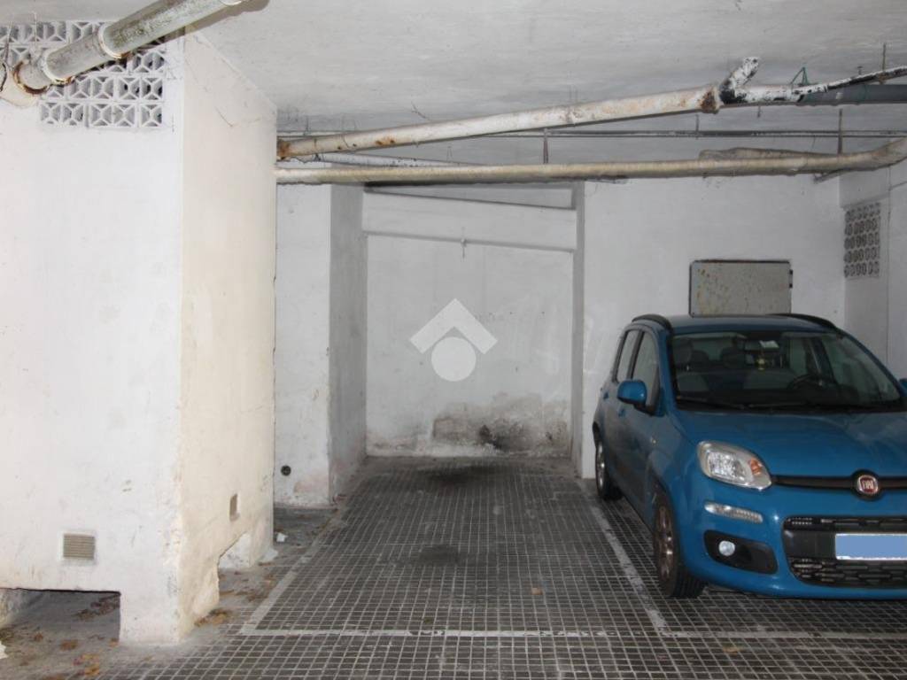 Box / garage a Brindisi in Via Solferino, 6 - Foto 5