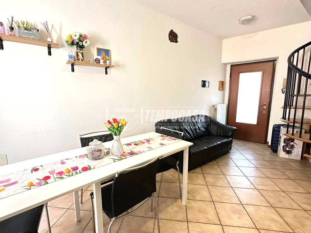 Appartamento a Capriate san gervasio in Via Benaglia 13 - Foto 2