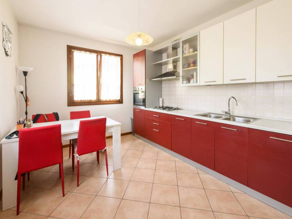 Appartamento a Gorizia in VIA TRIVIGIANO - Foto 2
