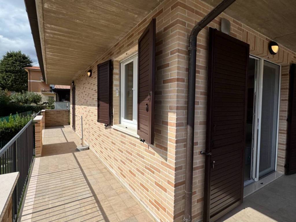 Casa indipendente a Fermo in Piazza Emilio Sereni - Foto 4