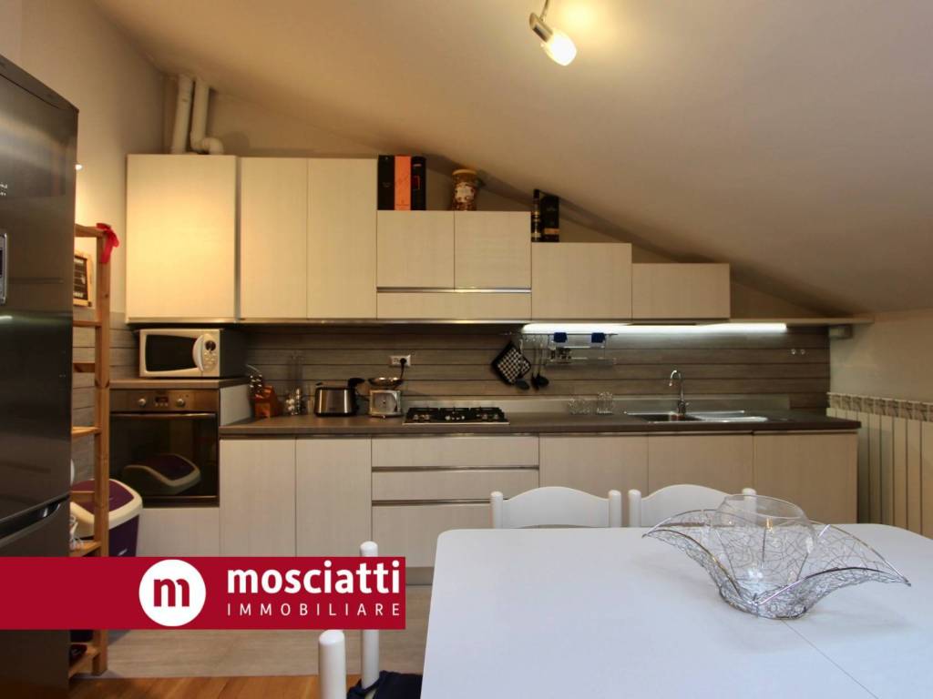 Attico / mansarda a Castelraimondo in Via Enrico Mattei, 35 - Foto 5