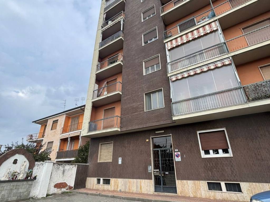 Appartamento a Brandizzo in Via Montesanto, 43 - Foto 2