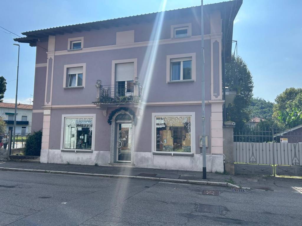 Villa a Cittiglio in Via Guglielmo Marconi - Foto 2