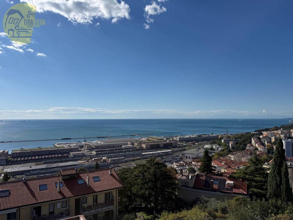 Attico / mansarda a Trieste in Via del Panorama, 15 - Foto 3