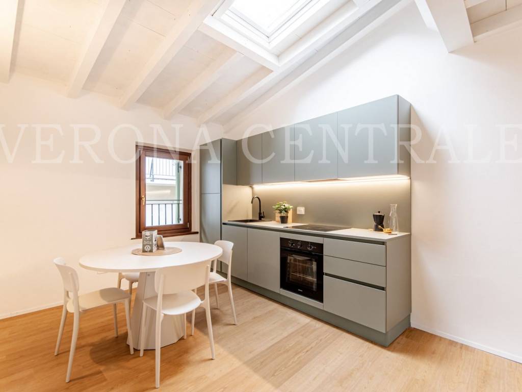 Appartamento a Verona in Salita Monte Grappa - Foto 5