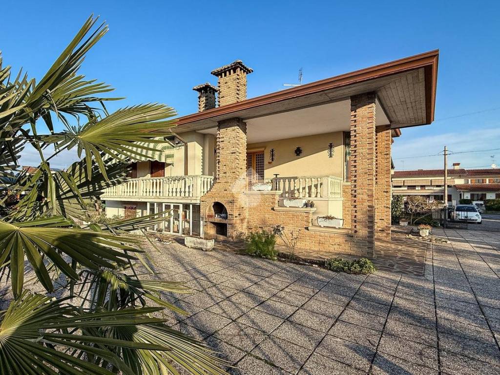 Casa indipendente a Pianiga in Via Cavin Maggiore, 1 - Foto 3