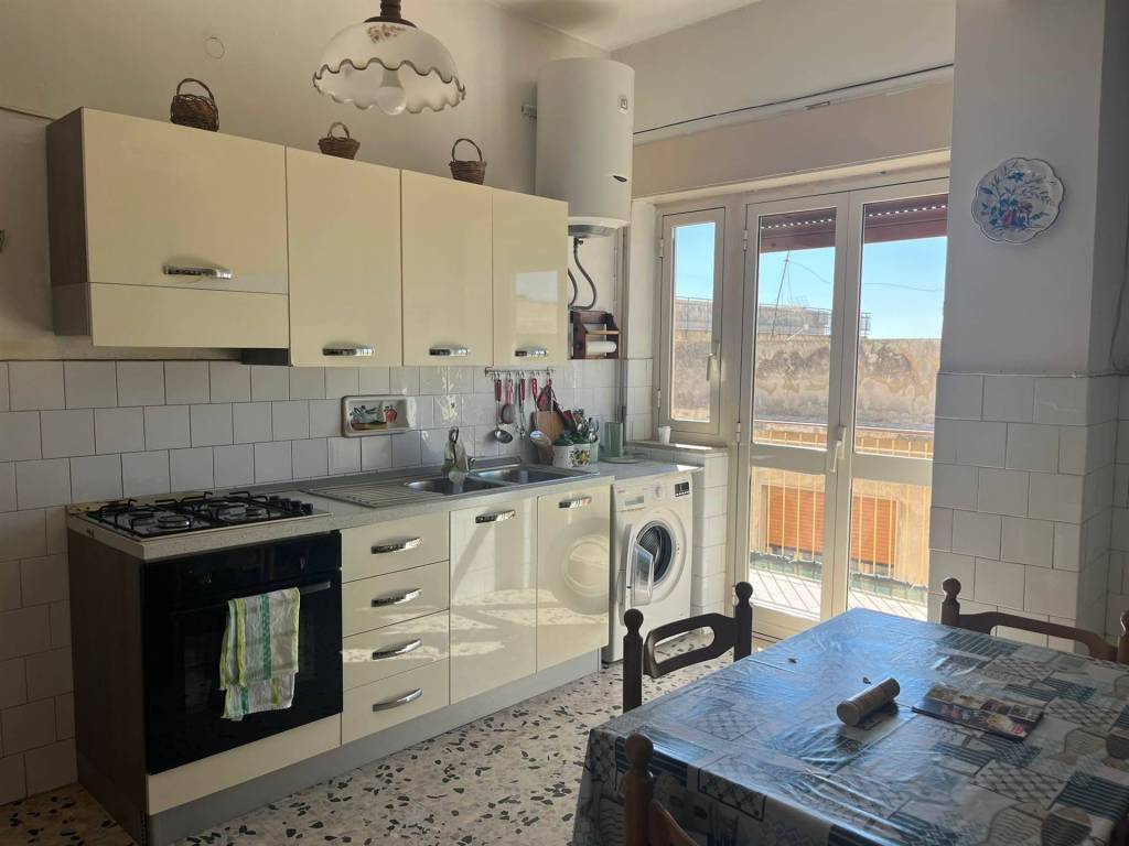 Appartamento a Noto in Via Ugo Lago n. 36 - Foto 2