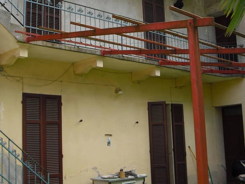 Villa a Lesa in Via Umberto I, 12 - Foto 5