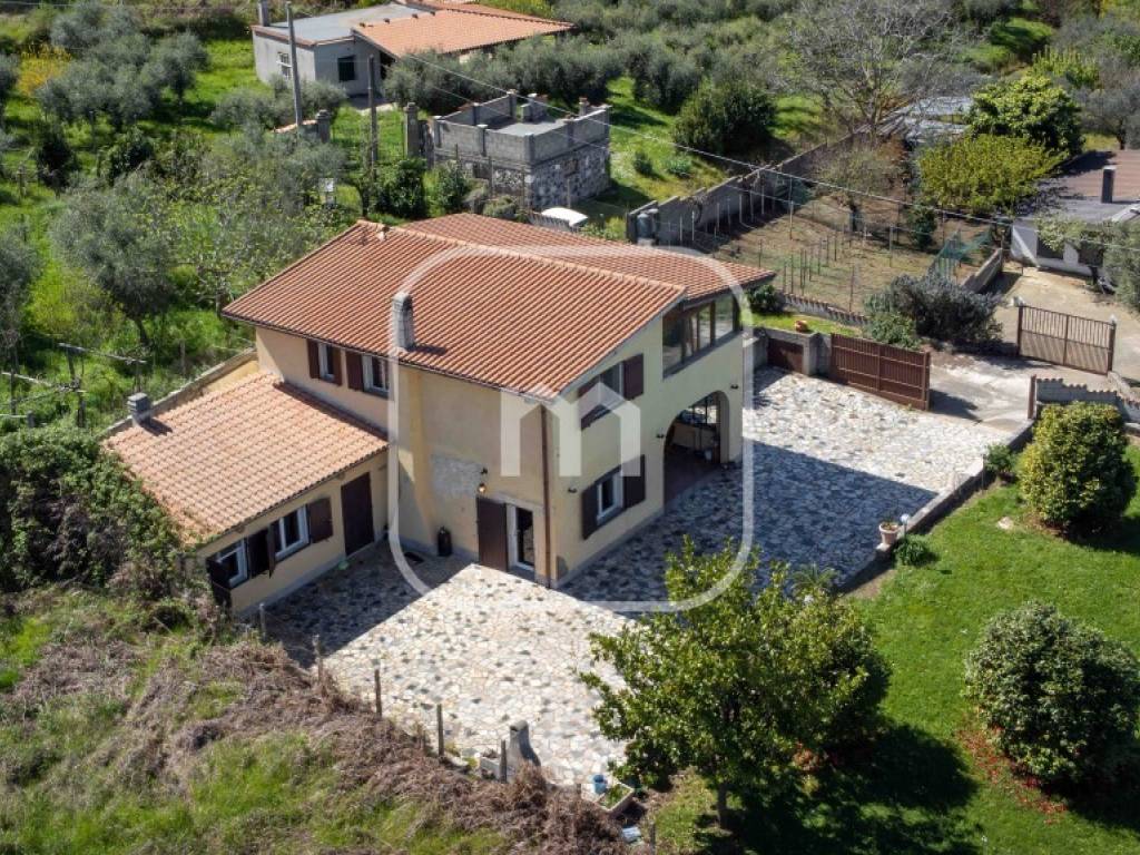 Villa a San cesareo in Via della Cicuta - Foto 3