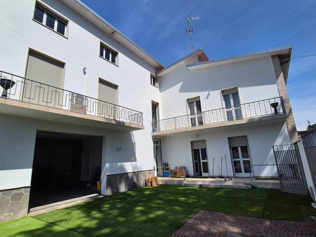 Appartamento a Samarate in Via Solferino, 2 - Foto 4