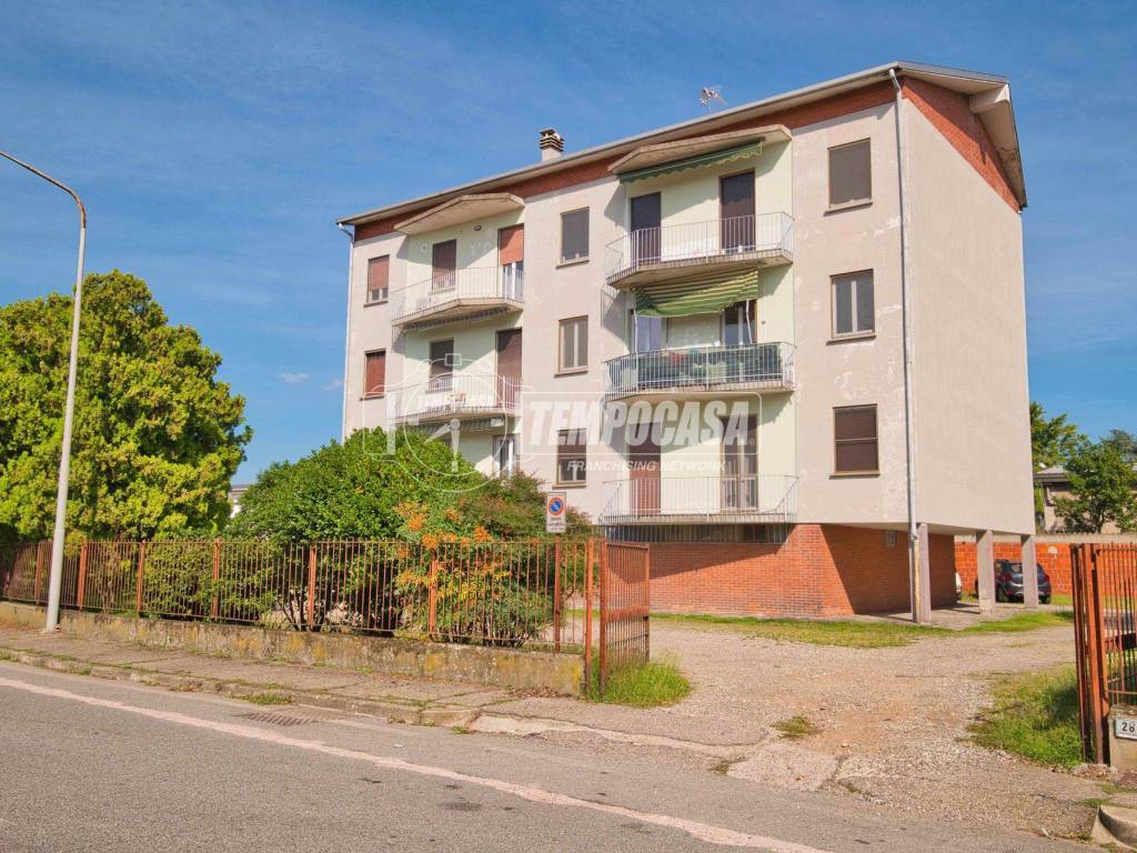 Appartamento a Cerano in Via Mulino Vecchio - Foto 2