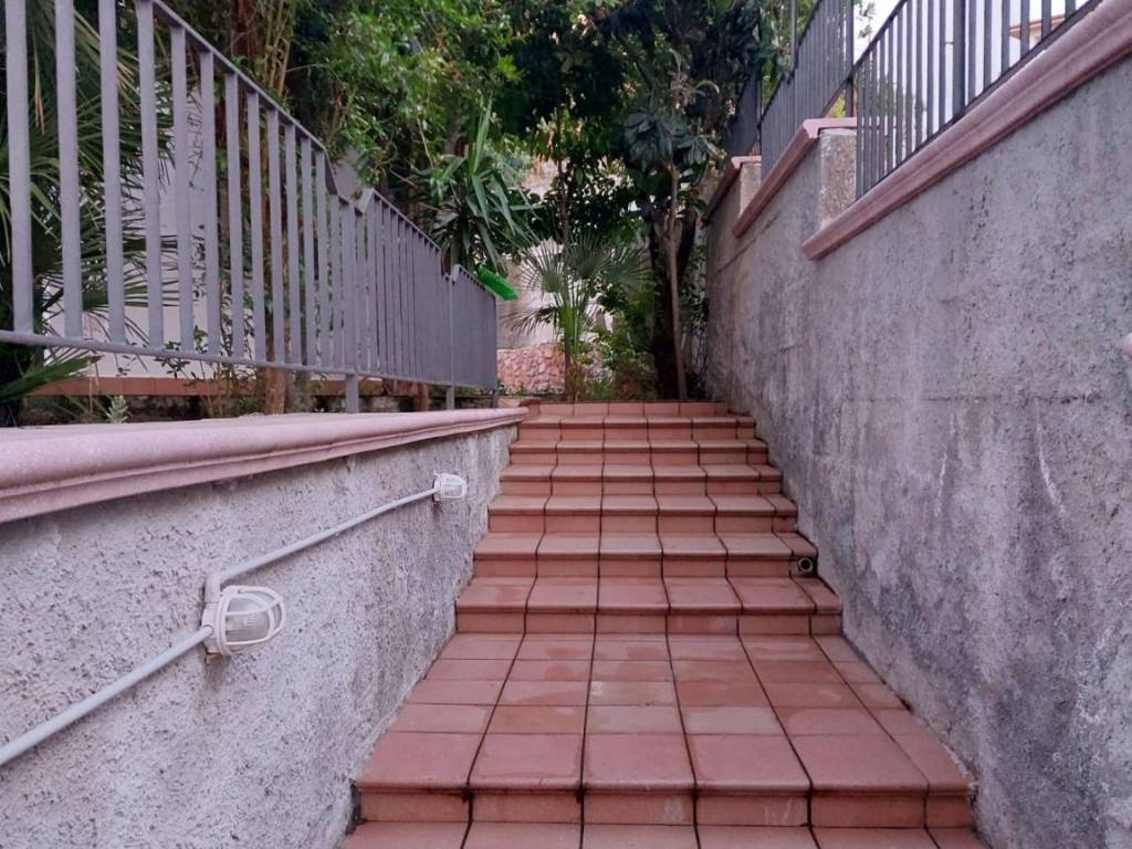 Villa a Altavilla milicia in Via Consolare - Foto 2