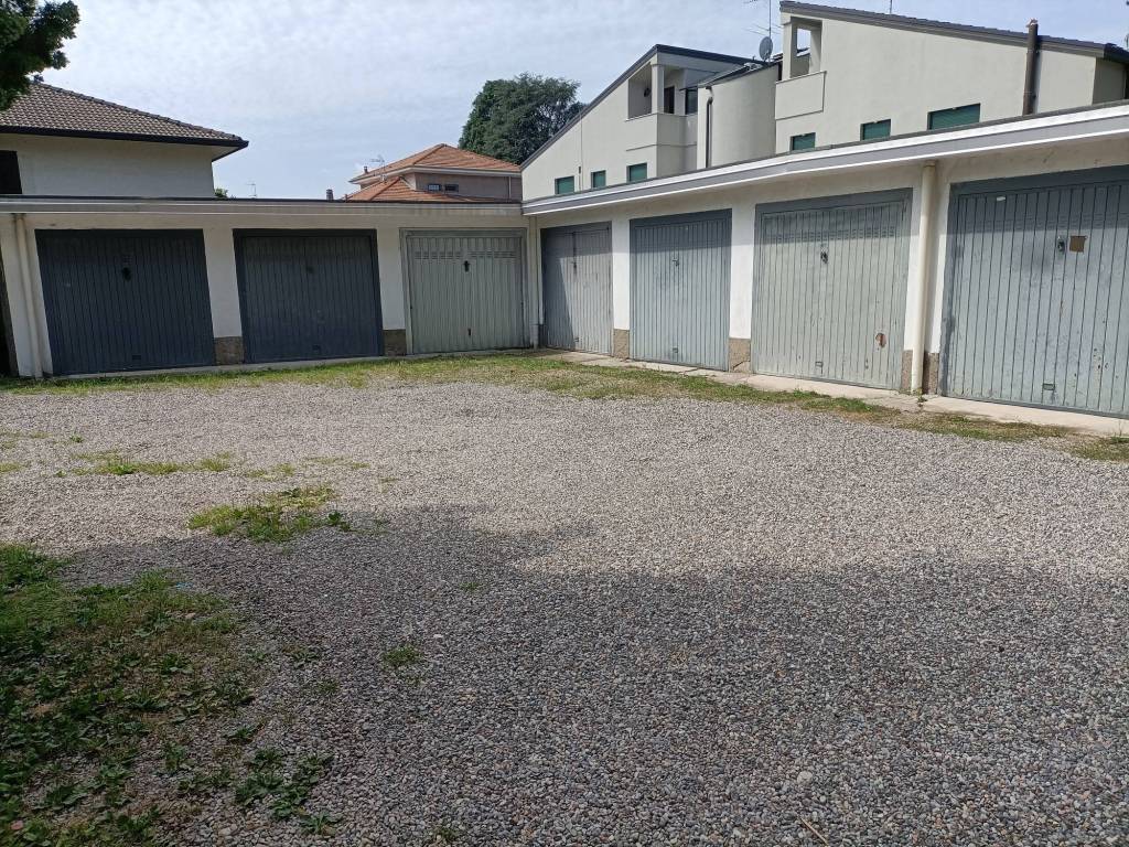 Appartamento a Gorla minore in Via Ambrogio Colombo - Foto 2