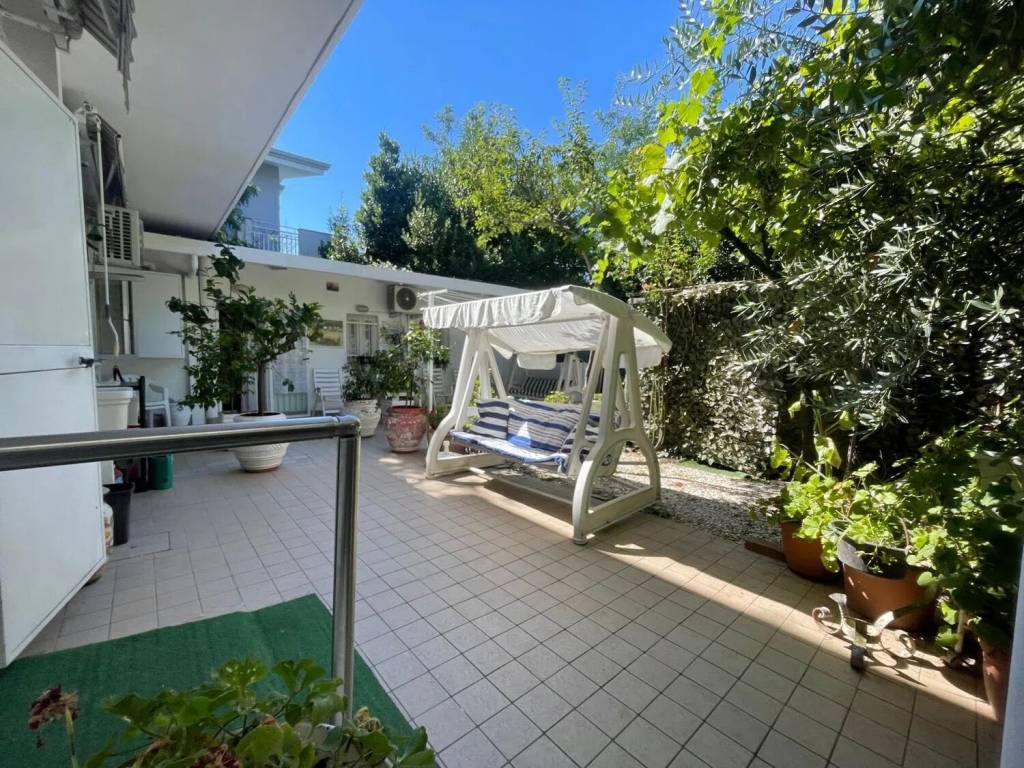 Appartamento a Riccione in Viale Catalani, 1 - Foto 2
