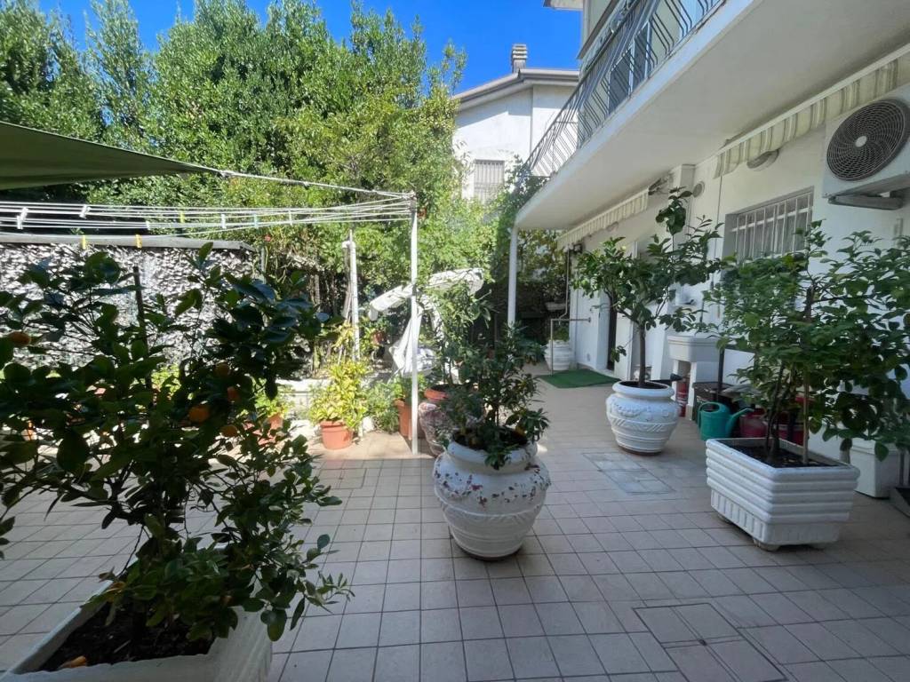 Appartamento a Riccione in Viale Catalani, 1 - Foto 3