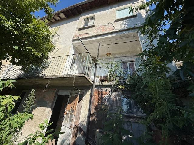 Casa indipendente a Bellano in Frazione Ombriaco, 34 - Foto 2