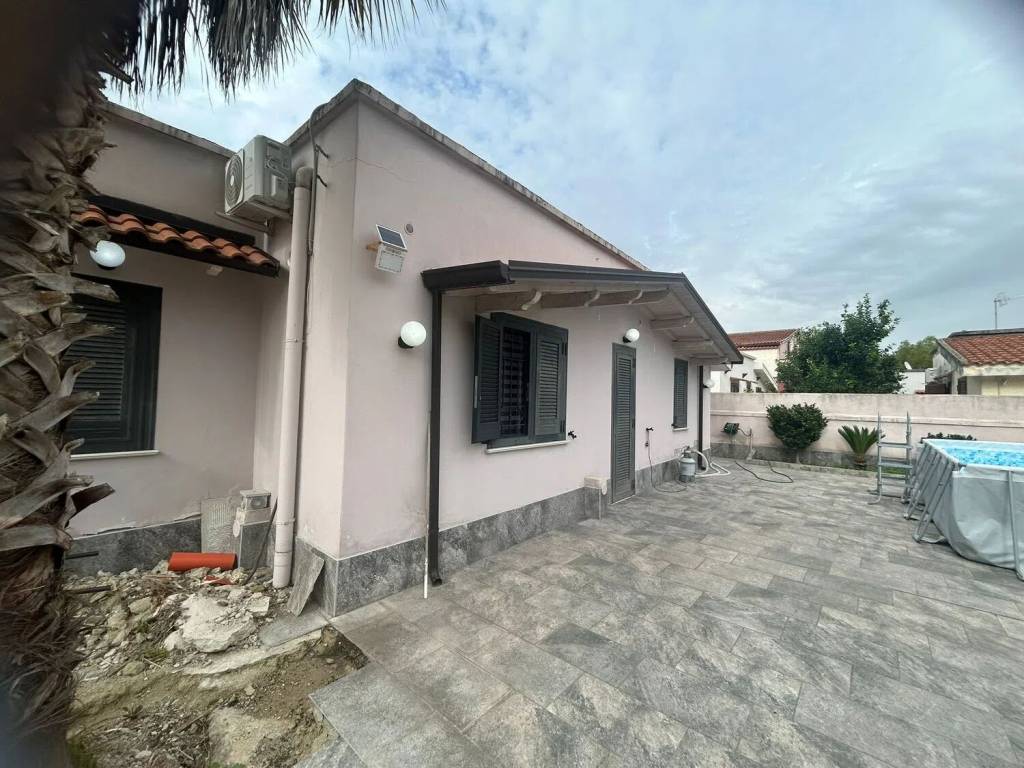 Villa a Castel volturno in Via Mezzagni No Number - Foto 5