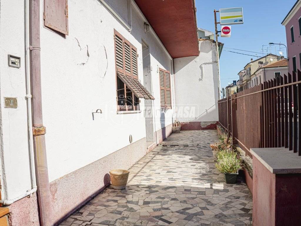 Casa indipendente a Fano in Via della Marina - Foto 3