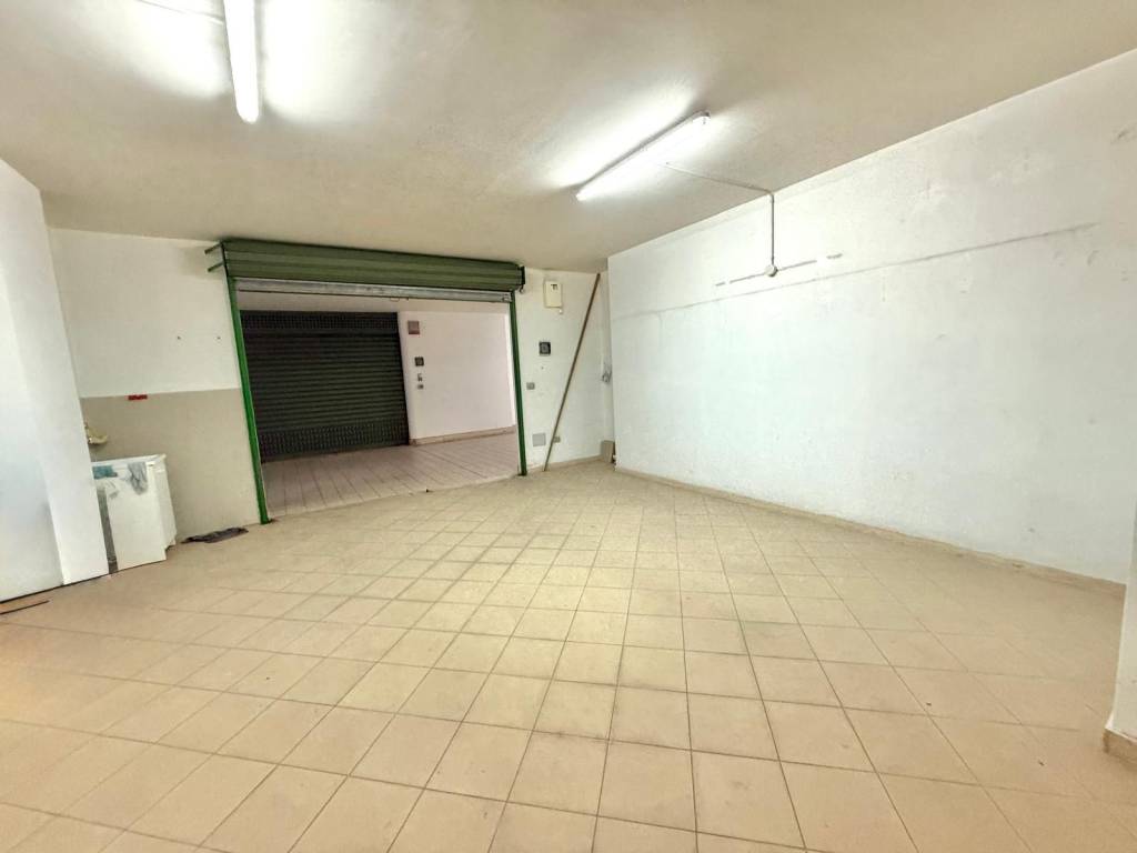 Box / garage a Trani in Via delle Tufare, 8 - Foto 4