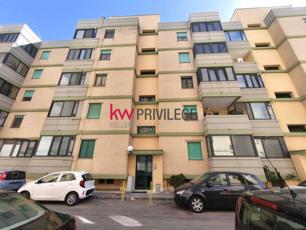 Appartamento a Brindisi in Via Bozzano, 8 - Foto 2