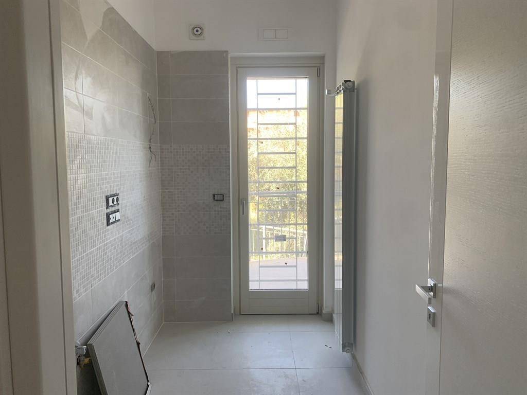 Appartamento a Fonte nuova in Via dei Pini - Foto 4