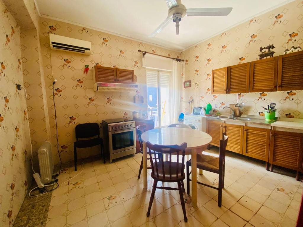 Appartamento a Crotone in Via Libertà - Foto 4