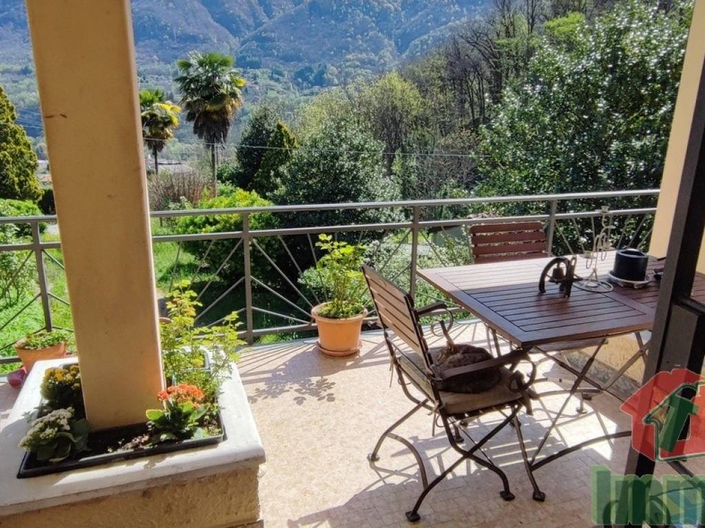 Villa a Omegna in Via Cassinone - Foto 2