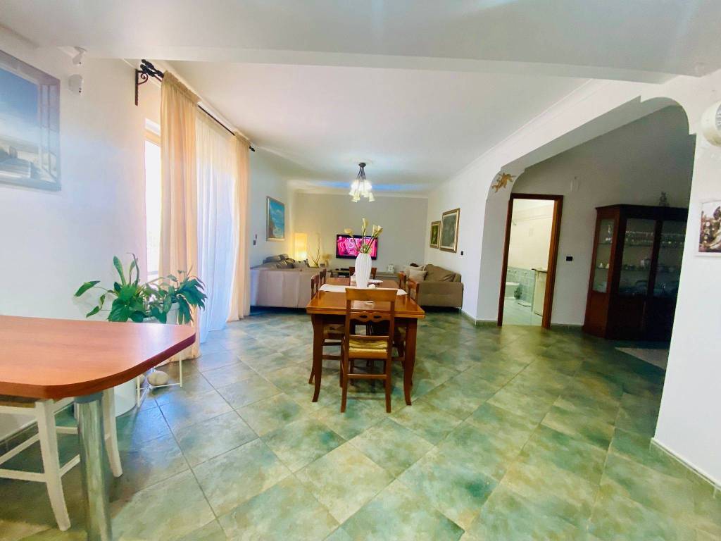 Appartamento a Crotone in Via Romania - Foto 4