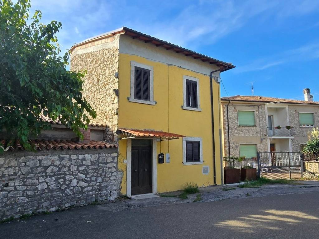 Casa indipendente a Guardea in Via Dante Alghieri, 35 - Foto 3