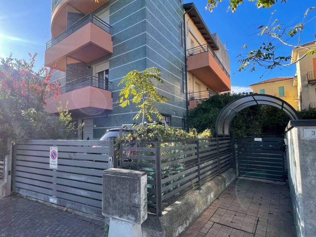 Appartamento a Rimini in Viale Ortigara, 3 - Foto 2