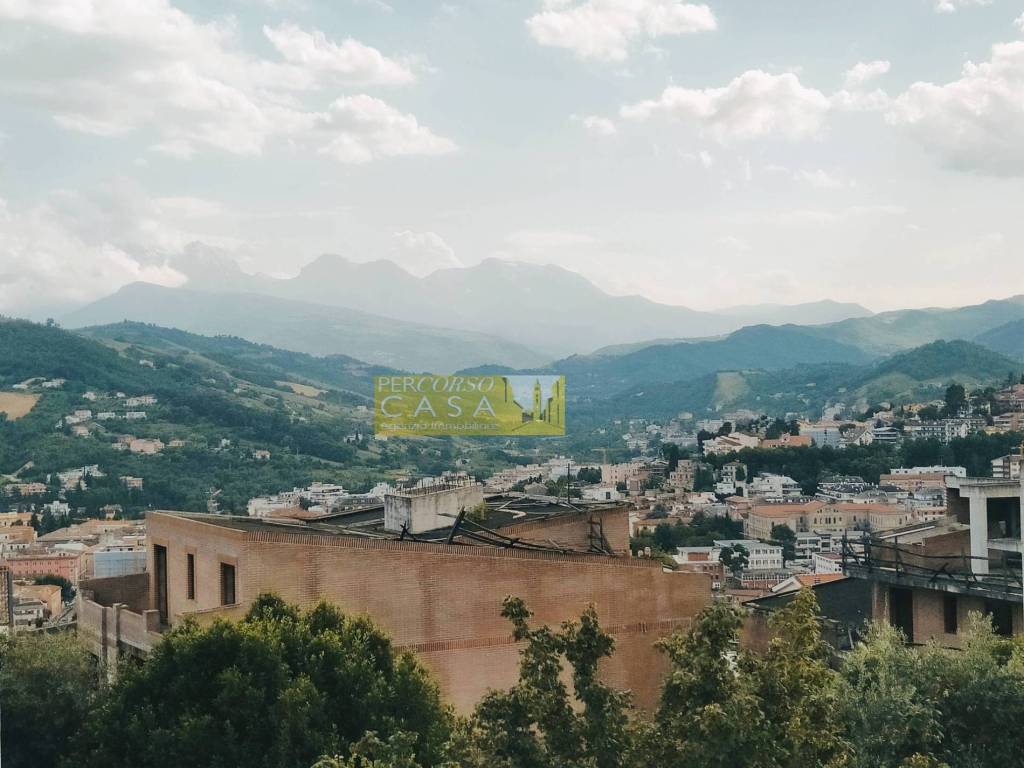 Appartamento a Teramo in Via Giuseppe Mancini Sbraccia, 16 - Foto 5