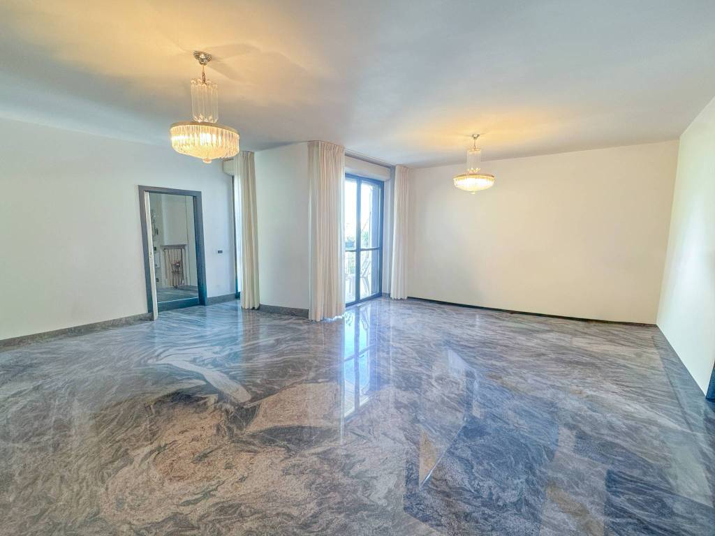 Appartamento a Trani in Via Vittorio Malcangi - Foto 4