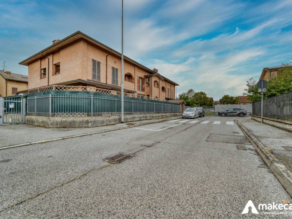 Appartamento a Casalmaiocco in Via Giovanni Verga, 4 - Foto 2