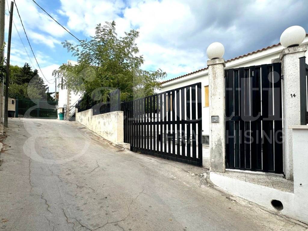 Villa a Avola in via dei nuri trav. IX , 14 - Foto 2