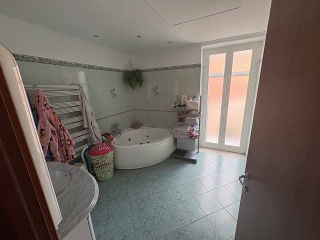 Appartamento a Ventimiglia in Via Camillo Benso di Cavour, 33 - Foto 4
