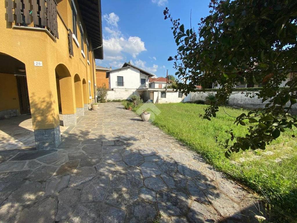 Casa indipendente a Samarate in Via Torino, 26 - Foto 4