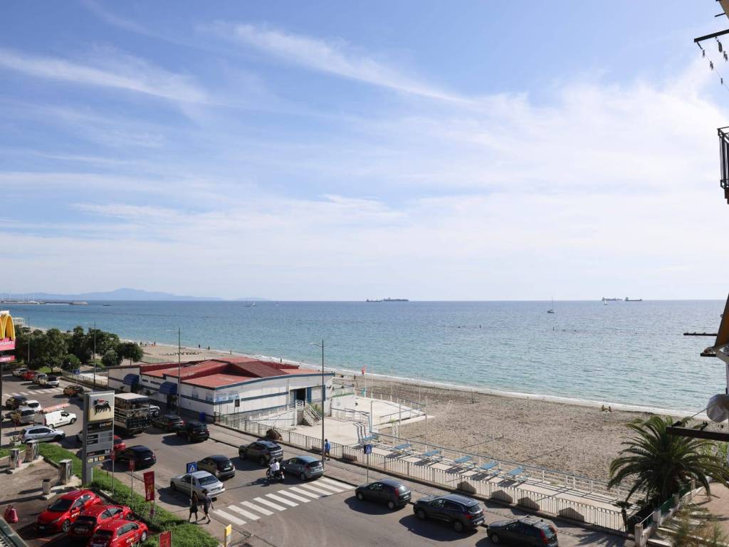 Appartamento a Salerno in Via Gian Battista Niccolini, 9 - Foto 2