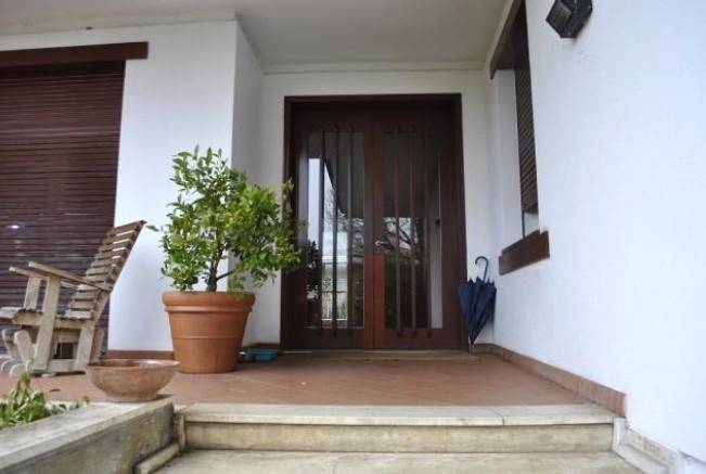 Villa a Costabissara in Via Francesco Crispi, 45 - Foto 3